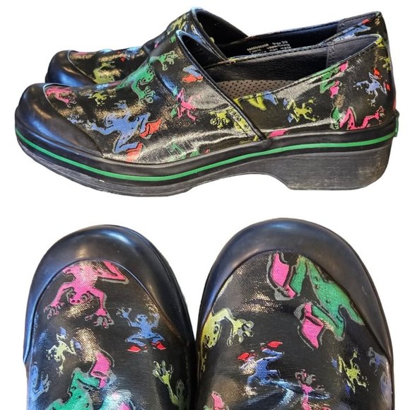 Dansko Vegan Volley Comfort Clogs Printed Frogs Black Size 39 US 8.5 9 Shoes - Picture 1 of 12
